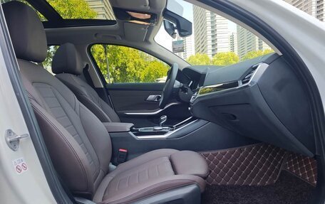 BMW 3 серия, 2021 год, 2 700 000 рублей, 12 фотография