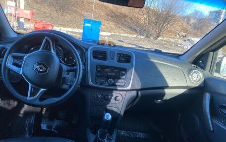Renault Logan II, 2019 год, 850 000 рублей, 6 фотография