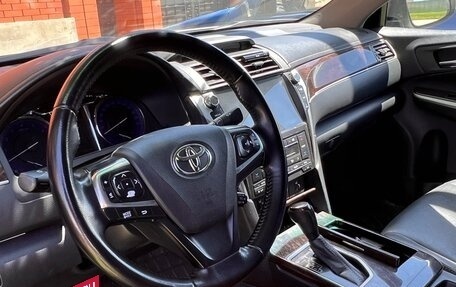 Toyota Camry, 2017 год, 1 430 000 рублей, 4 фотография