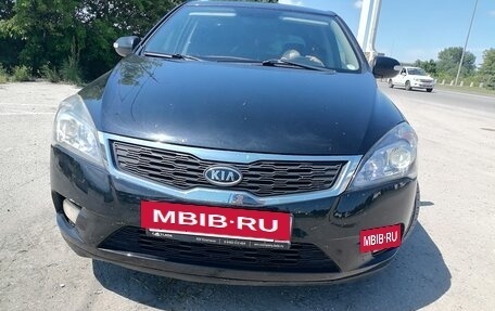 KIA cee'd I рестайлинг, 2011 год, 675 000 рублей, 3 фотография
