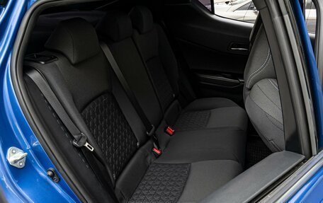 Toyota C-HR I рестайлинг, 2020 год, 2 590 000 рублей, 7 фотография