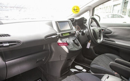 Toyota Wish II, 2010 год, 1 198 000 рублей, 11 фотография