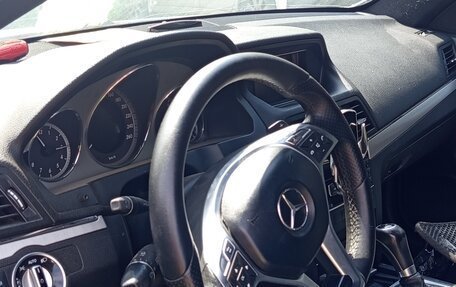 Mercedes-Benz E-Класс, 2011 год, 1 200 000 рублей, 7 фотография