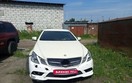 Mercedes-Benz E-Класс, 2011 год, 1 200 000 рублей, 10 фотография