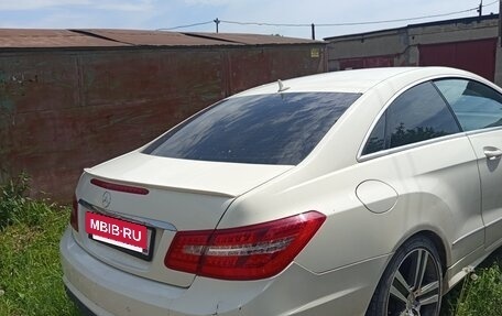 Mercedes-Benz E-Класс, 2011 год, 1 200 000 рублей, 12 фотография
