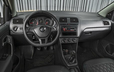 Volkswagen Polo VI (EU Market), 2016 год, 680 000 рублей, 6 фотография