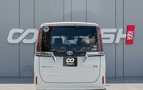 Toyota Esquire I, 2018 год, 2 310 000 рублей, 4 фотография