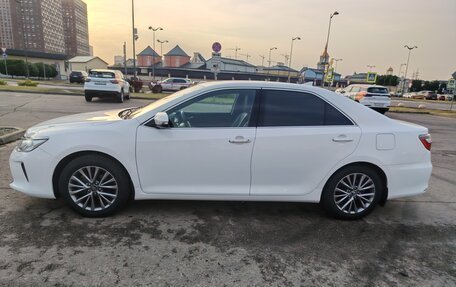 Toyota Camry, 2017 год, 3 230 000 рублей, 4 фотография
