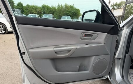 Mazda Axela, 2004 год, 547 000 рублей, 16 фотография
