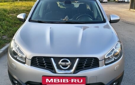 Nissan Qashqai, 2011 год, 1 050 000 рублей, 2 фотография