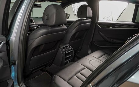 BMW 5 серия, 2019 год, 2 999 000 рублей, 11 фотография