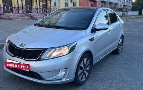 KIA Rio III рестайлинг, 2013 год, 680 000 рублей, 5 фотография