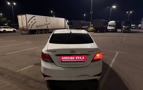 Hyundai Solaris II рестайлинг, 2015 год, 525 000 рублей, 2 фотография