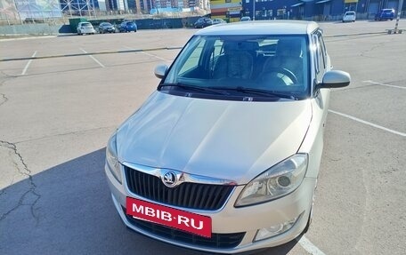 Skoda Fabia II, 2013 год, 635 000 рублей, 5 фотография