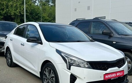 KIA Rio IV, 2021 год, 1 795 000 рублей, 1 фотография