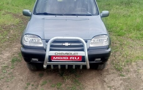 Chevrolet Niva I рестайлинг, 2005 год, 320 000 рублей, 1 фотография