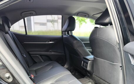 Toyota Camry, 2021 год, 2 990 000 рублей, 9 фотография