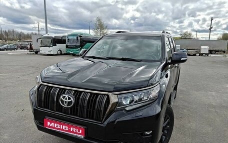 Toyota Land Cruiser Prado 150 рестайлинг 2, 2021 год, 6 390 000 рублей, 1 фотография