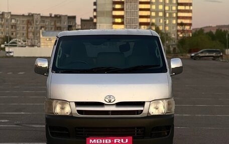 Toyota HiAce H200, 2007 год, 949 000 рублей, 2 фотография