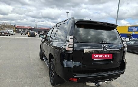 Toyota Land Cruiser Prado 150 рестайлинг 2, 2021 год, 6 390 000 рублей, 7 фотография