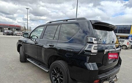 Toyota Land Cruiser Prado 150 рестайлинг 2, 2021 год, 6 390 000 рублей, 4 фотография