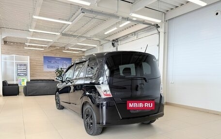 Honda Freed I, 2011 год, 1 179 000 рублей, 4 фотография