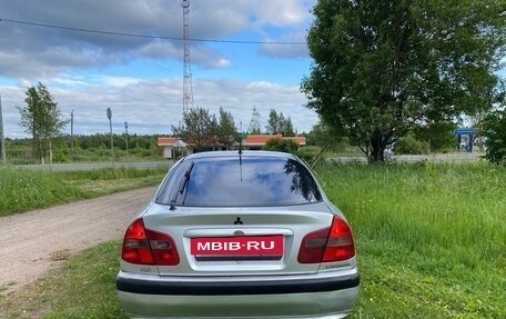 Mitsubishi Carisma I, 2003 год, 180 000 рублей, 4 фотография