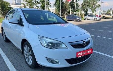 Opel Astra J, 2011 год, 789 000 рублей, 3 фотография