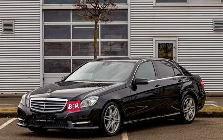 Mercedes-Benz E-Класс, 2013 год, 1 335 000 рублей, 1 фотография