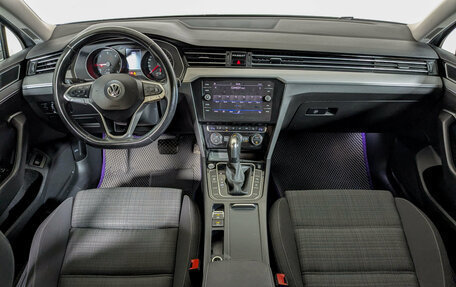 Volkswagen Passat B8 рестайлинг, 2020 год, 2 320 000 рублей, 10 фотография