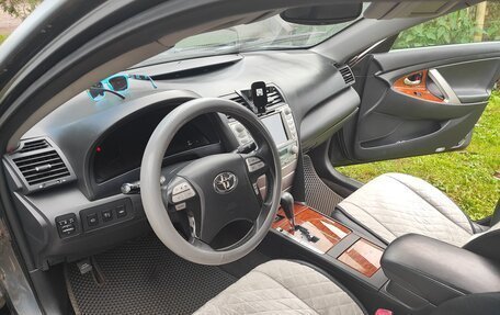 Toyota Camry, 2008 год, 610 000 рублей, 8 фотография