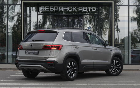 Volkswagen Taos, 2021 год, 3 180 000 рублей, 2 фотография