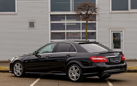 Mercedes-Benz E-Класс, 2013 год, 1 335 000 рублей, 4 фотография