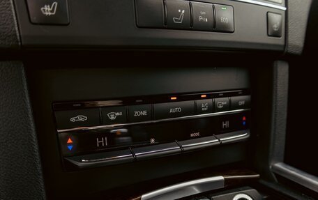 Mercedes-Benz E-Класс, 2013 год, 1 335 000 рублей, 15 фотография