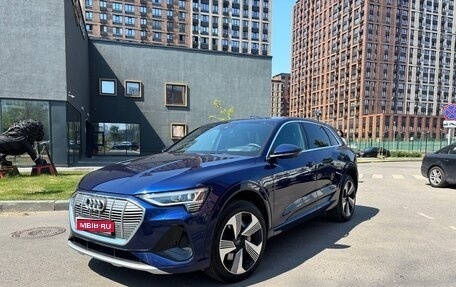 Audi e-tron I, 2020 год, 5 190 000 рублей, 1 фотография