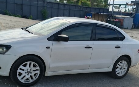Volkswagen Polo VI (EU Market), 2011 год, 600 000 рублей, 4 фотография