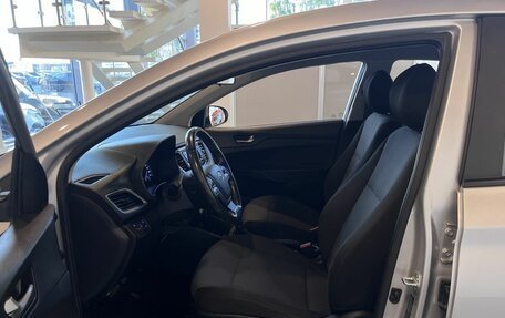 Hyundai Solaris II рестайлинг, 2017 год, 1 270 000 рублей, 16 фотография