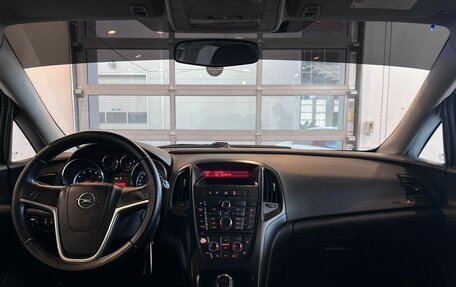 Opel Astra J, 2013 год, 610 000 рублей, 9 фотография