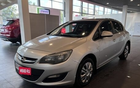 Opel Astra J, 2013 год, 610 000 рублей, 7 фотография