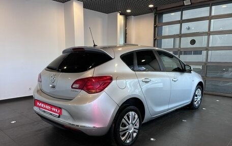 Opel Astra J, 2013 год, 610 000 рублей, 3 фотография