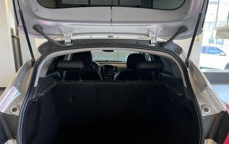 Opel Astra J, 2013 год, 610 000 рублей, 18 фотография