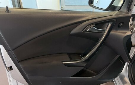 Opel Astra J, 2013 год, 610 000 рублей, 22 фотография