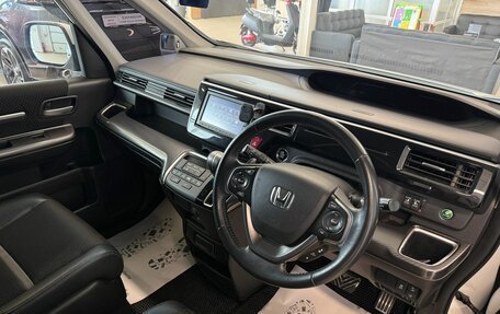 Honda Stepwgn IV, 2017 год, 2 179 000 рублей, 11 фотография