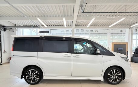 Honda Stepwgn IV, 2017 год, 2 179 000 рублей, 7 фотография