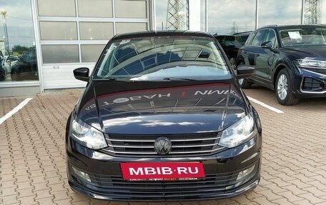 Volkswagen Polo VI (EU Market), 2017 год, 1 050 000 рублей, 2 фотография