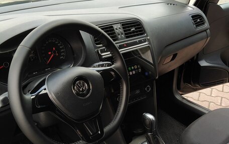 Volkswagen Polo VI (EU Market), 2017 год, 1 050 000 рублей, 20 фотография