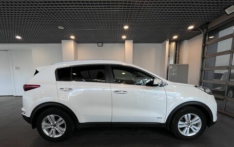 KIA Sportage IV рестайлинг, 2017 год, 1 840 000 рублей, 2 фотография