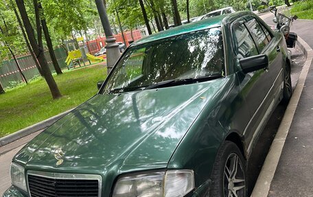 Mercedes-Benz C-Класс, 1994 год, 240 000 рублей, 1 фотография