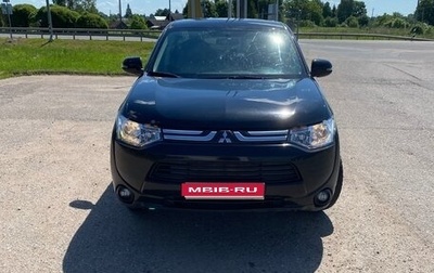 Mitsubishi Outlander III рестайлинг 3, 2013 год, 1 215 000 рублей, 1 фотография