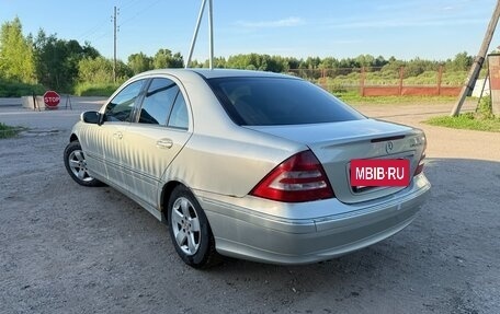 Mercedes-Benz C-Класс, 2006 год, 600 000 рублей, 7 фотография